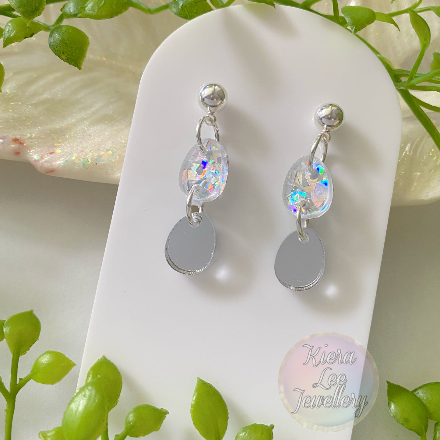 Elva Dainty Dangle Earrings