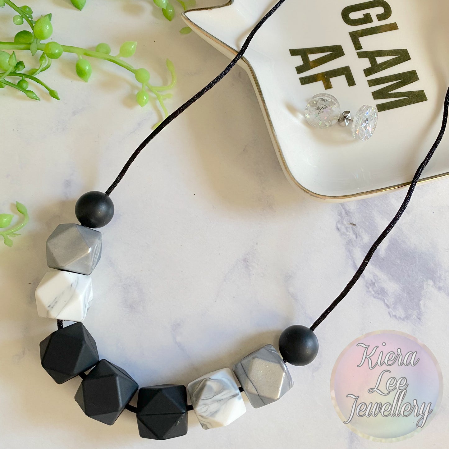 Alexandra Adults Necklace