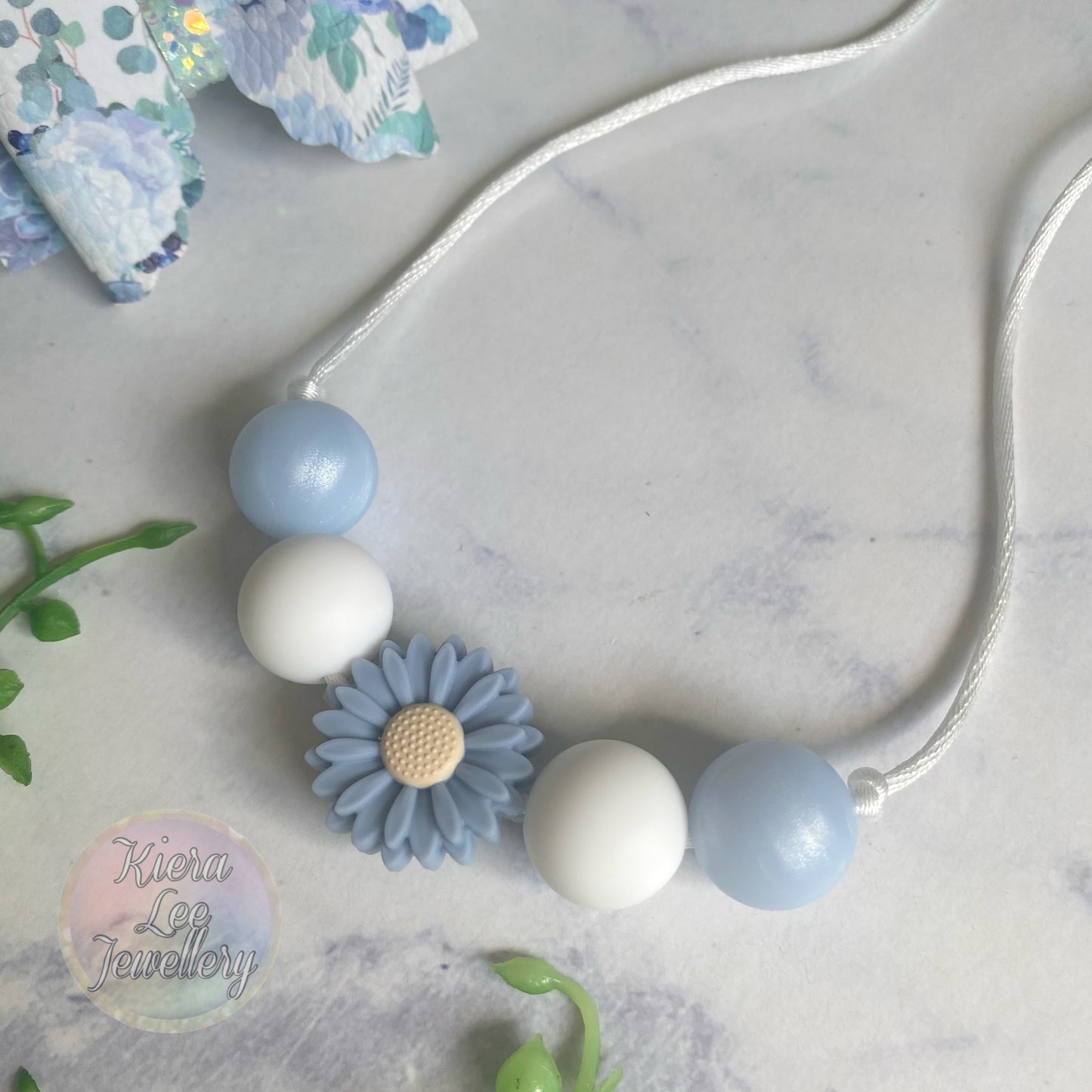 Alyssa Flower - Kids Necklace