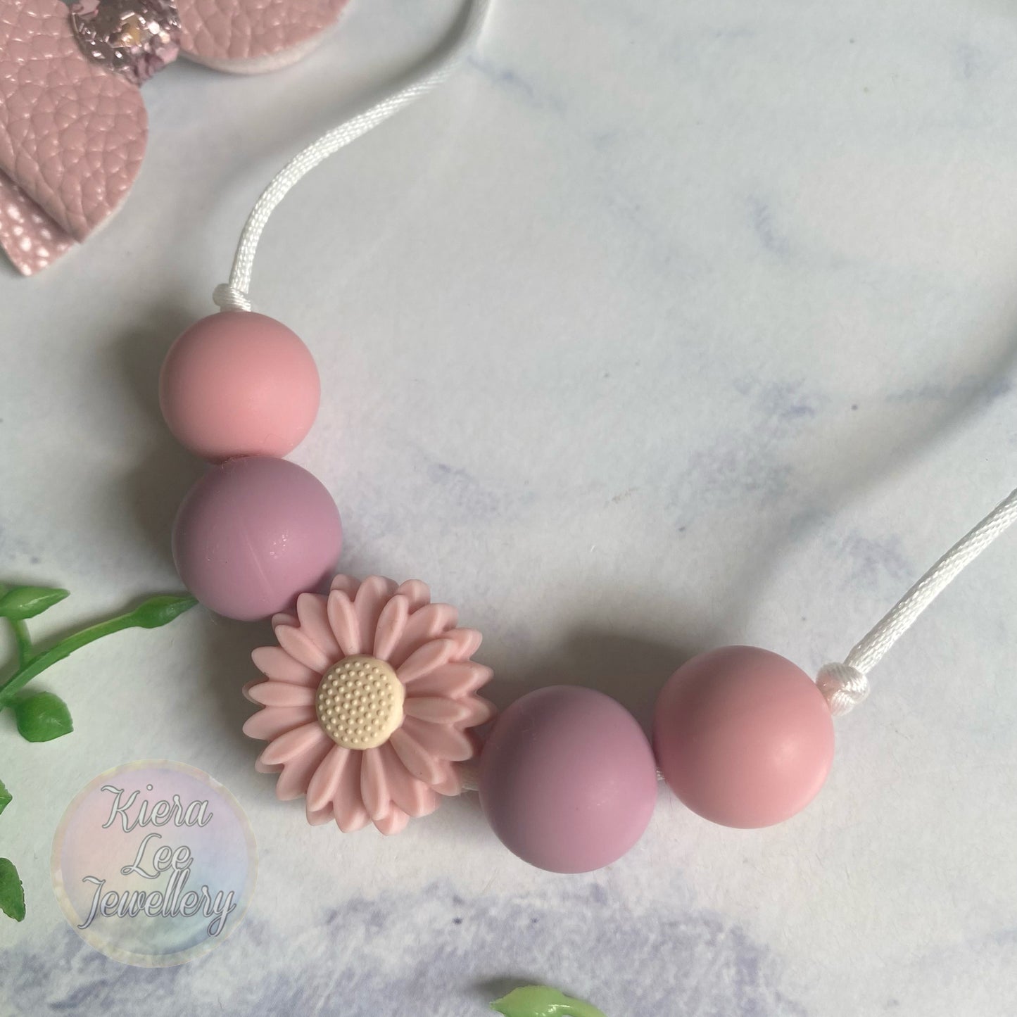 Alyssa Flower - Kids Necklace