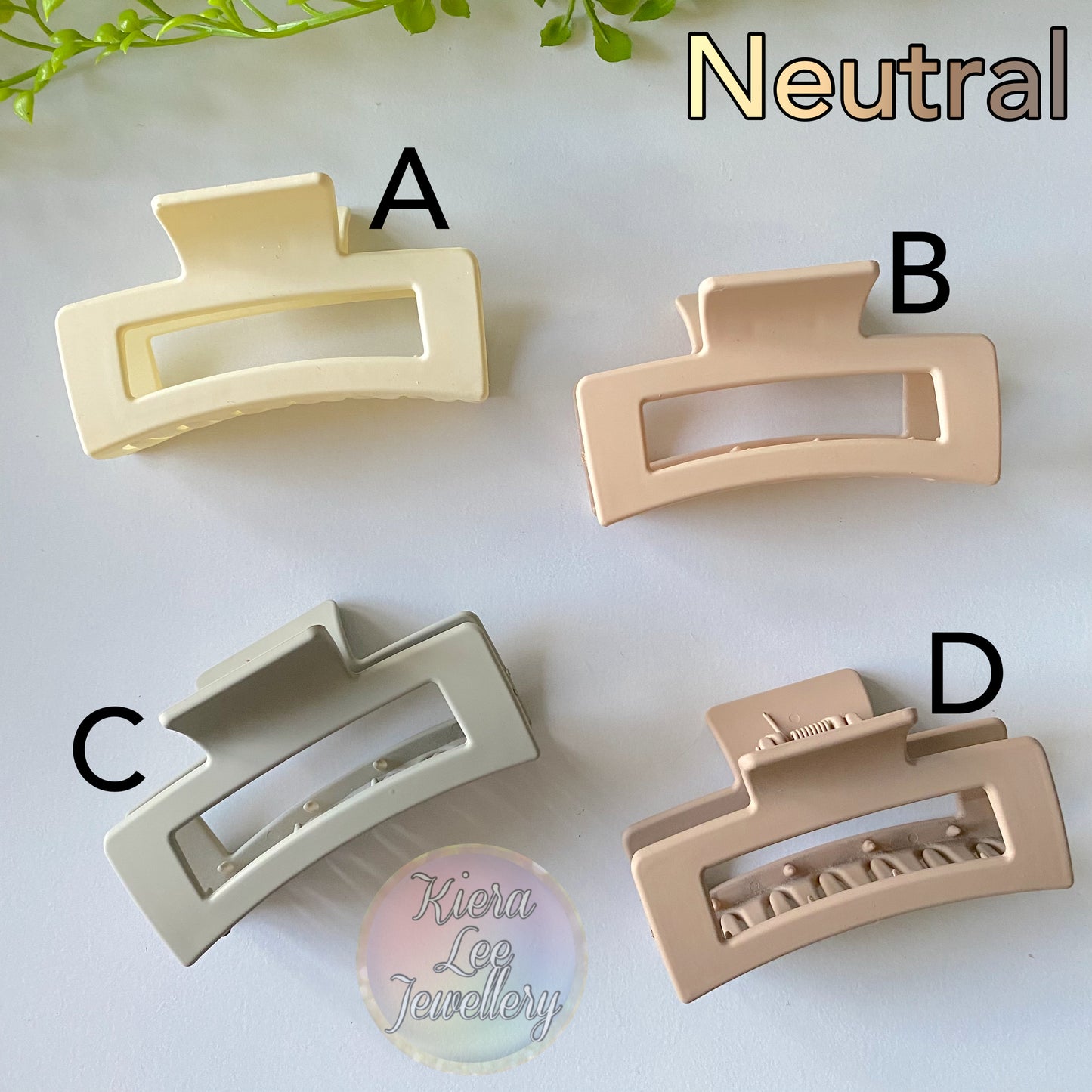 Lily Hair Claw Clip