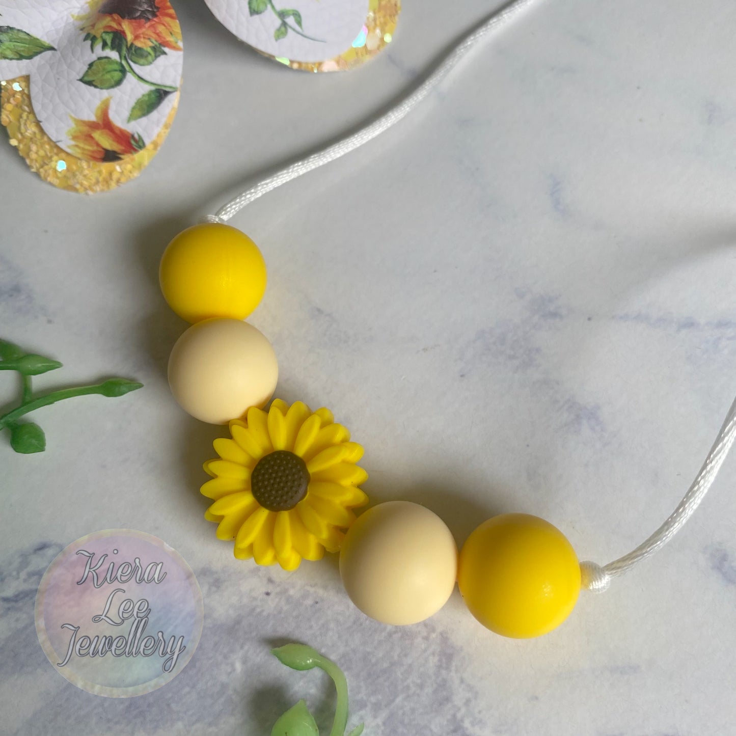Alyssa Flower - Kids Necklace