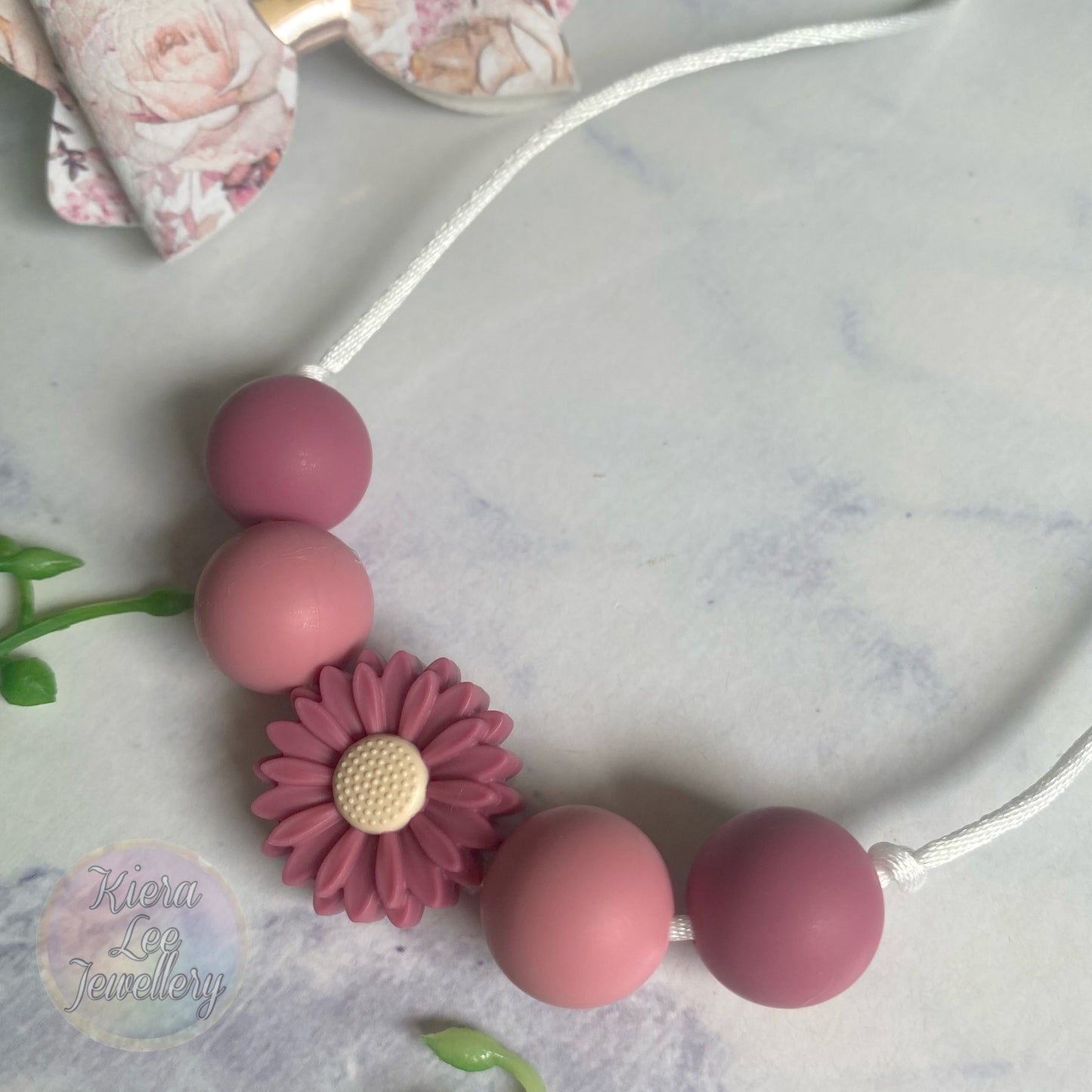 Alyssa Flower - Kids Necklace