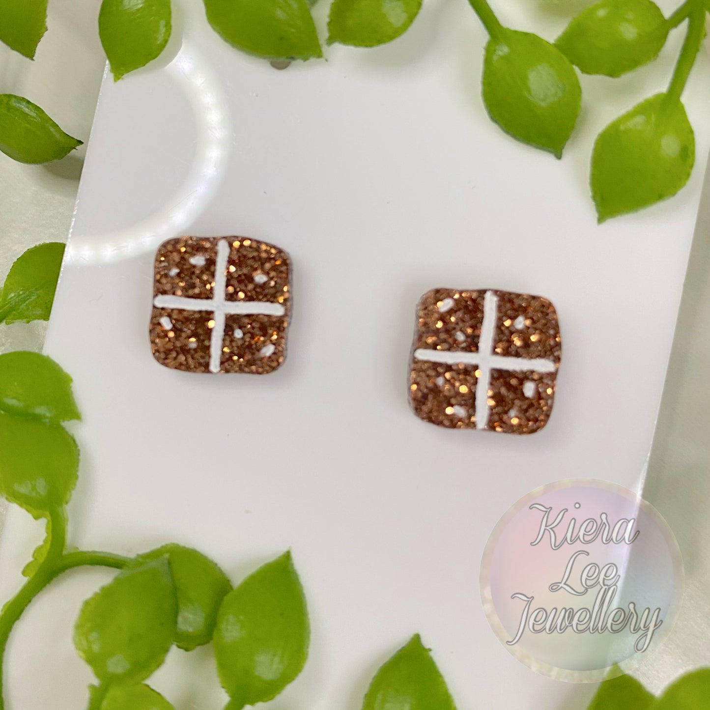 Hot Cross Buns Studs (Easter)