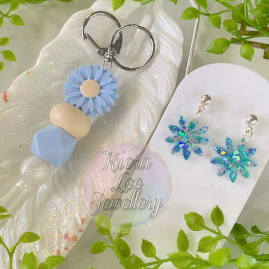 Eliza Dangle Earrings & Joy Keyring Floral Set (Mother’s Day)