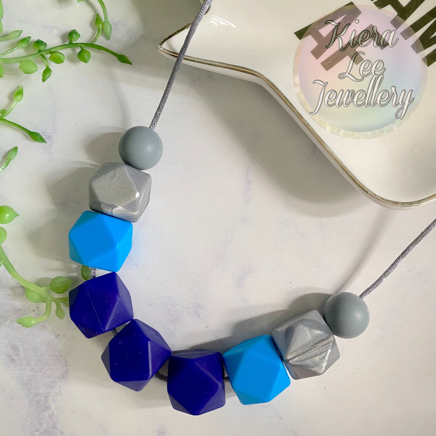 Alexandra Adults Necklace