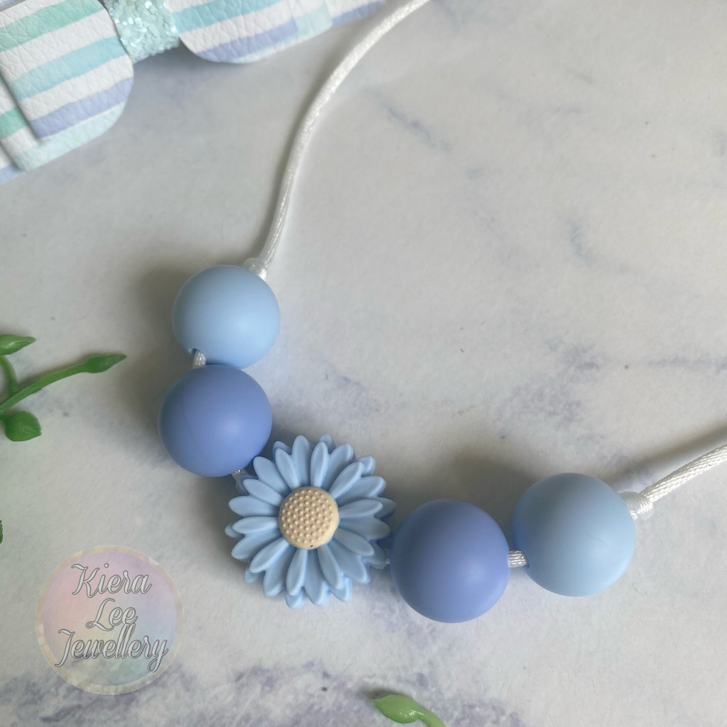 Alyssa Flower - Kids Necklace